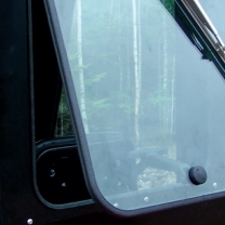 Opening rear window